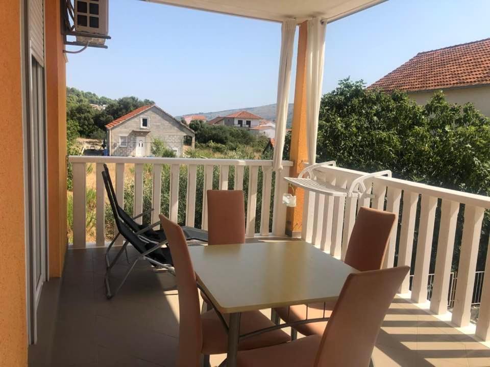 Villa Mirco Poljica  Exteriör bild